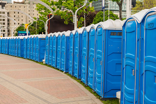 Best Portable Shower Rental  in Juneau, WI